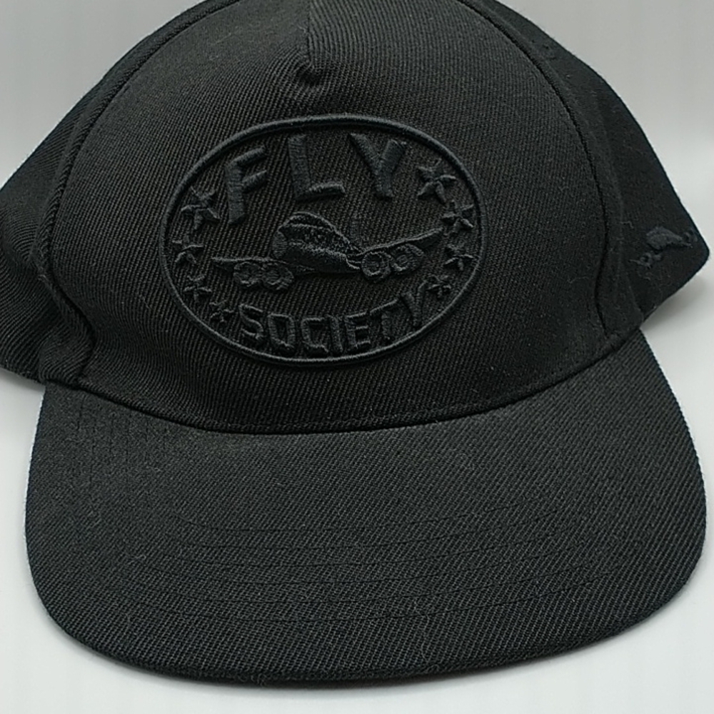 FLY SOCIETY  New Classic Black Snapback Hat/Cap